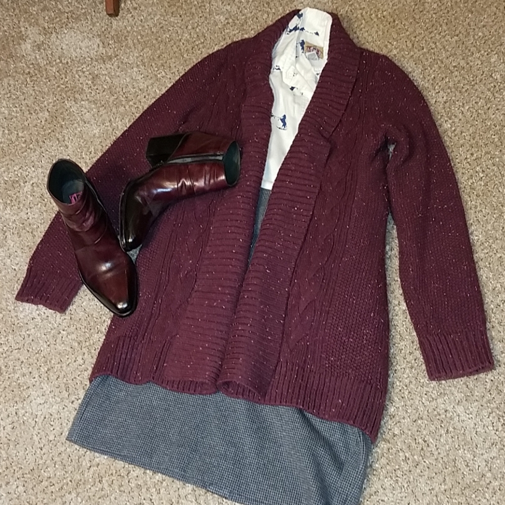 Long open wine colored cardigan with flecks of col